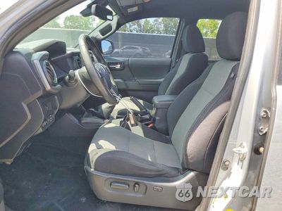 Zdjęcie 7 z 12 samochodu: 2020 TOYOTA TACOMA TRD SPORT VIN:5TFCZ5AN7LX227613 - miniatura