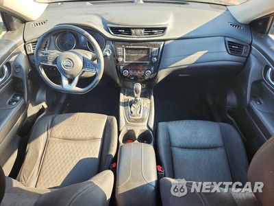 Zdjęcie 8 z 13 samochodu: 2019 NISSAN ROGUE SV VIN:JN8AT2MT8KW503033 - miniatura