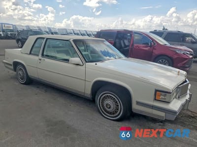 Czwarte zdjęcie samochodu z boku: 1988 CADILLAC DEVILLE VIN:1G6CD1150J4301933 - miniatura