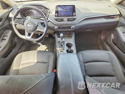 Zdjęcie 8 z 12 samochodu: 2019 NISSAN ALTIMA SV VIN:1N4BL4DVXKC130940 - miniatura