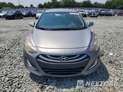 Piąte zdjęcie samochodu w środku: 2015 HYUNDAI ELANTRA GT BASE VIN:KMHD35LH9FU247618 - miniatura