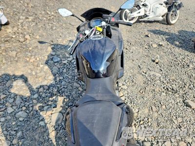 Zdjęcie 6 z 9 samochodu: 2024 KAWASAKI EX500 H VIN:ML5EXGH10RDA12319 - miniatura