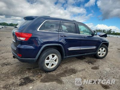 Trzecie zdjęcie samochodu z tyłu: 2013 JEEP GRAND CHEROKEE LAREDO VIN:1C4RJFAG9DC505588 - miniatura