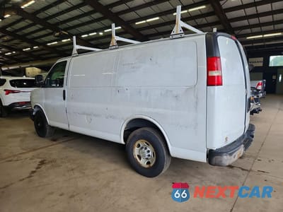 Drugie zdjęcie samochodu z przodu: 2014 CHEVROLET EXPRESS G2500 VIN:1GCWGFCAXE1145884 - miniatura