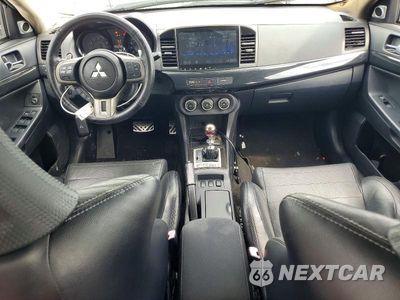 Zdjęcie 8 z 12 samochodu: 2013 MITSUBISHI LANCER EVOLUTION MR VIN:JA32W5FV2DU011733 - miniatura
