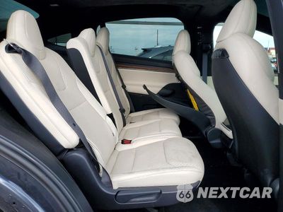 Zdjęcie 10 z 13 samochodu: 2022 TESLA MODEL X VIN:7SAXCDE51NF351237 - miniatura