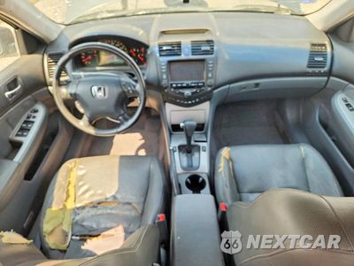 Zdjęcie 8 z 12 samochodu: 2005 HONDA ACCORD HYBRID VIN:JHMCN36515C013296 - miniatura