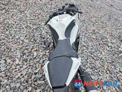 Zdjęcie 6 z 9 samochodu: 2025 KAWASAKI ZX636 K VIN:JKBZXJJ19SA022369 - miniatura