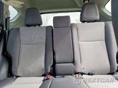 Zdjęcie 10 z 13 samochodu: 2015 TOYOTA RAV4 LE VIN:JTMZFREV8FJ052669 - miniatura