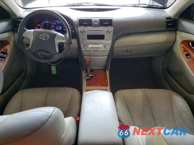 Zdjęcie 8 z 12 samochodu: 2011 TOYOTA CAMRY XLE VIN:4T1BF3EK4BU719925 - miniatura