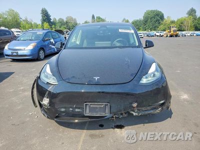Piąte zdjęcie samochodu w środku: 2022 TESLA MODEL Y VIN:7SAYGDEE8NF559897 - miniatura
