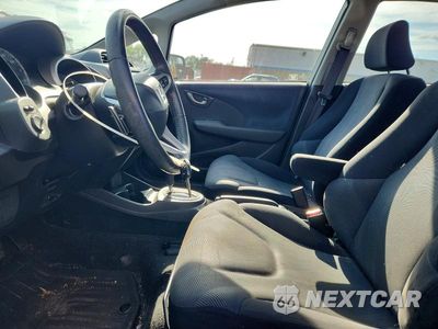 Zdjęcie 7 z 12 samochodu: 2010 HONDA FIT SPORT VIN:JHMGE8H40AC009866 - miniatura