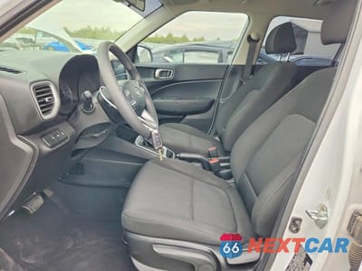 Zdjęcie 7 z 13 samochodu: 2021 HYUNDAI VENUE SE VIN:KMHRB8A33MU063838 - miniatura