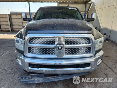 Piąte zdjęcie samochodu w środku: 2018 RAM 2500 LARAMIE VIN:3C6UR5NL0JG143235 - miniatura