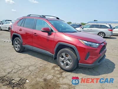 Czwarte zdjęcie samochodu z boku: 2024 TOYOTA RAV4 HYBRID XLE VIN:4T3RWRFV7RU136132 - miniatura