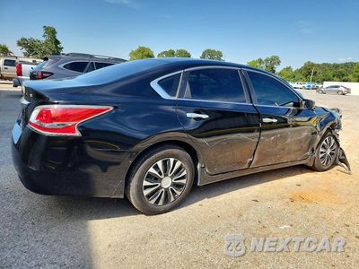Trzecie zdjęcie samochodu z tyłu: 2015 NISSAN ALTIMA 2.5 S VIN:1N4AL3AP2FN408249 - miniatura