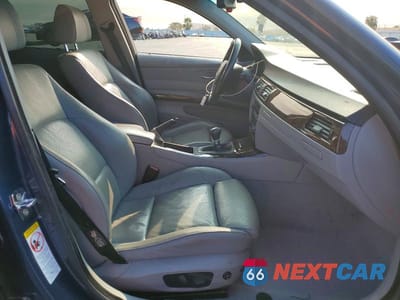 Zdjęcie 7 z 13 samochodu: 2006 BMW 325 I VIN:WBAVB13506PS66709 - miniatura
