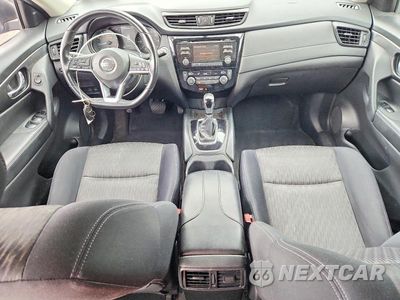 Zdjęcie 8 z 12 samochodu: 2017 NISSAN ROGUE SV VIN:JN8AT2MT6HW134617 - miniatura