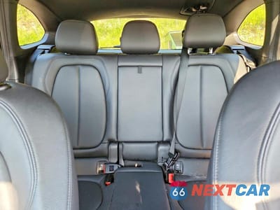 Zdjęcie 10 z 13 samochodu: 2016 BMW X1 XDRIVE28I VIN:WBXHT3C36G5E52670 - miniatura