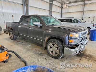 Czwarte zdjęcie samochodu z boku: 2015 CHEVROLET SILVERADO K1500 LTZ VIN:1GCUKSECXFF205437 - miniatura