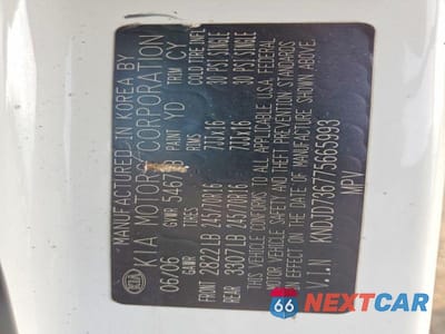 Zdjęcie 12 z 12 samochodu: 2007 KIA SORENTO BASE VIN:KNDJD736775665993 - miniatura