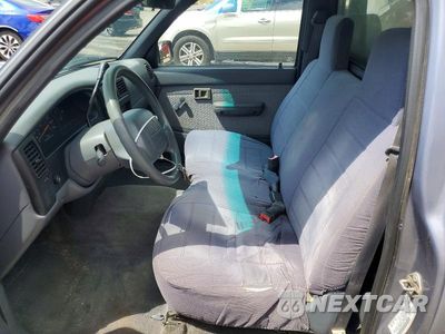 Zdjęcie 7 z 12 samochodu: 1997 TOYOTA TACOMA BASE VIN:4TANL42N5VZ230869 - miniatura