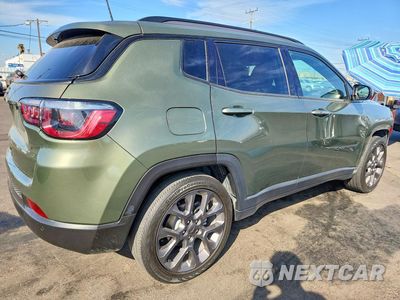 Trzecie zdjęcie samochodu z tyłu: 2021 JEEP COMPASS 80TH EDITION VIN:3C4NJCEBXMT529124 - miniatura