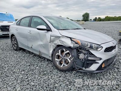 Czwarte zdjęcie samochodu z boku: 2021 KIA FORTE LXS VIN:3KPF24AD8ME414766 - miniatura