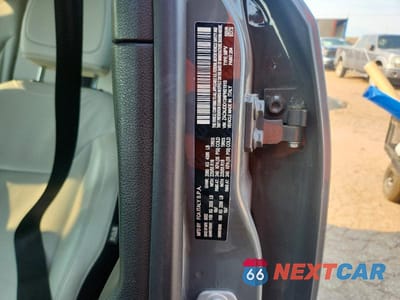 Zdjęcie 12 z 12 samochodu: 2022 JEEP RENEGADE LIMITED VIN:ZACNJDD13NPN51910 - miniatura