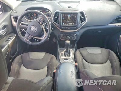 Zdjęcie 8 z 13 samochodu: 2018 JEEP CHEROKEE LATITUDE VIN:1C4PJLCX9JD588397 - miniatura