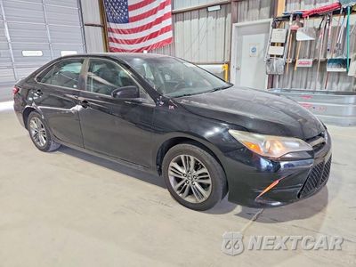 Czwarte zdjęcie samochodu z boku: 2017 TOYOTA CAMRY SE VIN:4T1BF1FK4HU393023 - miniatura