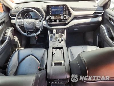 Zdjęcie 8 z 14 samochodu: 2021 TOYOTA HIGHLANDER XLE VIN:5TDGZRAH6MS066147 - miniatura