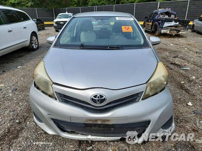 Piąte zdjęcie samochodu w środku: 2012 TOYOTA YARIS 5-DOOR LE VIN:JTDKTUD32CD504946 - miniatura