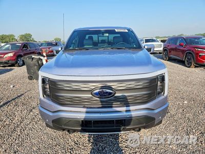 Piąte zdjęcie samochodu w środku: 2022 FORD F150 LIGHTNING PRO VIN:1FTVW1EL8NWG16160 - miniatura