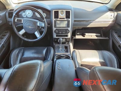 Zdjęcie 8 z 12 samochodu: 2010 CHRYSLER 300 S VIN:2C3CA2CV1AH328672 - miniatura