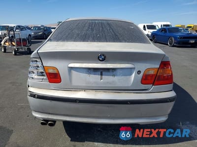 Zdjęcie 6 z 12 samochodu: 2003 BMW 325 I VIN:WBAAZ334X3PH30021 - miniatura