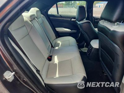 Zdjęcie 10 z 13 samochodu: 2021 CHRYSLER 300 S VIN:2C3CCABG8MH640743 - miniatura