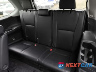 Zdjęcie 12 z 15 samochodu: 2024 TOYOTA GRAND HIGHLANDER XLE VIN:5TDAAAB59RS039096 - miniatura