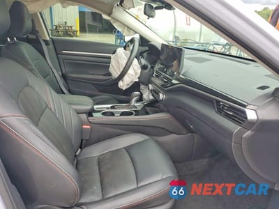 Zdjęcie 7 z 12 samochodu: 2024 NISSAN ALTIMA SR VIN:1N4BL4CW2RN361758 - miniatura