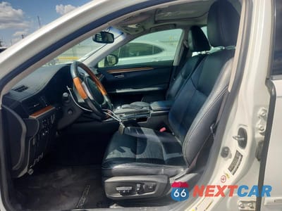 Zdjęcie 7 z 13 samochodu: 2013 LEXUS ES 300H VIN:JTHBW1GG5D2023332 - miniatura