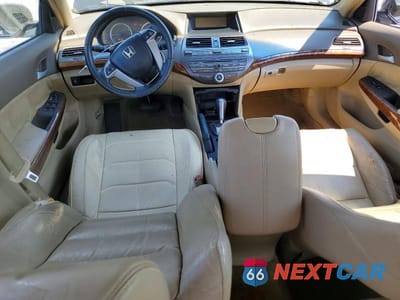 Zdjęcie 8 z 12 samochodu: 2008 HONDA ACCORD EXL VIN:1HGCP36838A022198 - miniatura