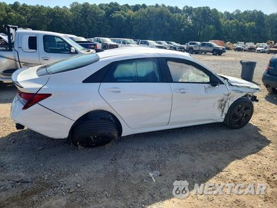 Trzecie zdjęcie samochodu z tyłu: 2026 HYUNDAI ELANTRA SEL SPORT VIN:KMHLM4DG7TU160448 - miniatura