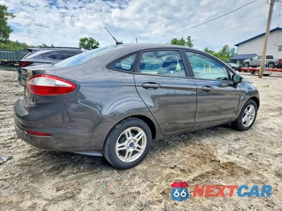Trzecie zdjęcie samochodu z tyłu: 2019 FORD FIESTA SE VIN:3FADP4BJ4KM120402 - miniatura