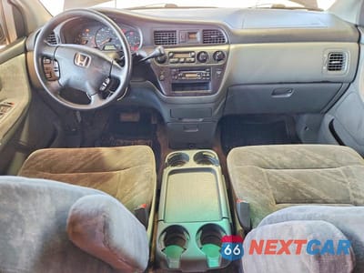 Zdjęcie 8 z 13 samochodu: 2004 HONDA ODYSSEY EX VIN:5FNRL18664B094275 - miniatura