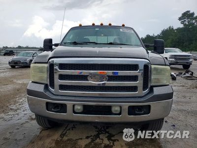 Piąte zdjęcie samochodu w środku: 2005 FORD F350 SUPER DUTY VIN:1FTWW33P35EB75470 - miniatura