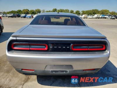 Zdjęcie 6 z 12 samochodu: 2017 DODGE CHALLENGER R/T VIN:2C3CDZBT2HH531368 - miniatura