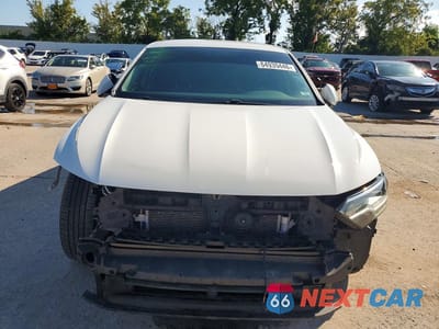 Piąte zdjęcie samochodu w środku: 2019 VOLKSWAGEN JETTA S VIN:3VWC57BU1KM064620 - miniatura