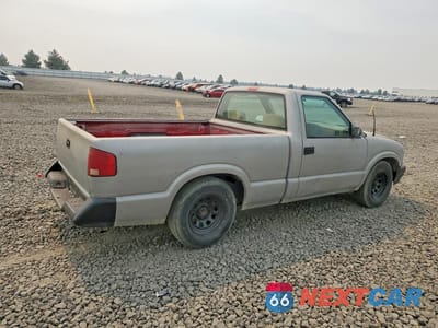Trzecie zdjęcie samochodu z tyłu: 2001 CHEVROLET S TRUCK S10 VIN:1GCCS14591K115480 - miniatura