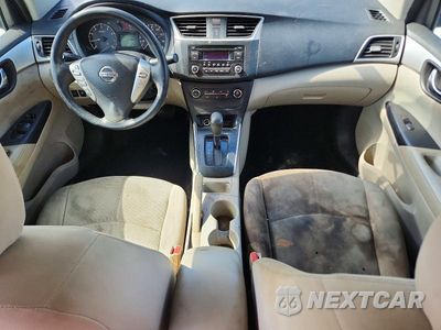 Zdjęcie 8 z 13 samochodu: 2017 NISSAN SENTRA S VIN:3N1AB7AP3HY285378 - miniatura