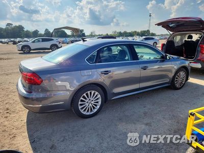 Trzecie zdjęcie samochodu z tyłu: 2016 VOLKSWAGEN PASSAT SE VIN:1VWBS7A39GC055492 - miniatura